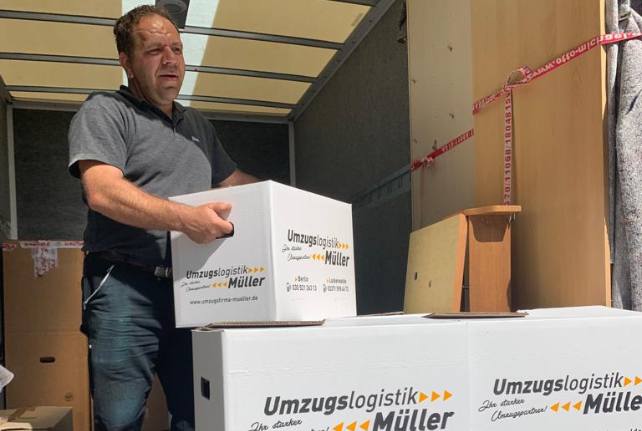 Studentenumzug das richtige Fahrzeug inkl. erfahrenen Fahrer Wesel